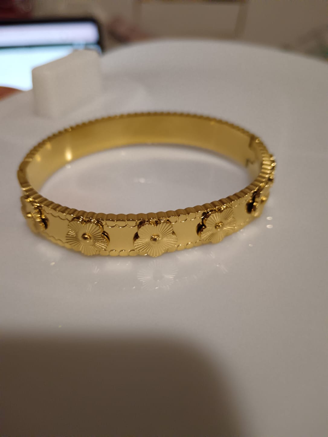 Brazalete dorado